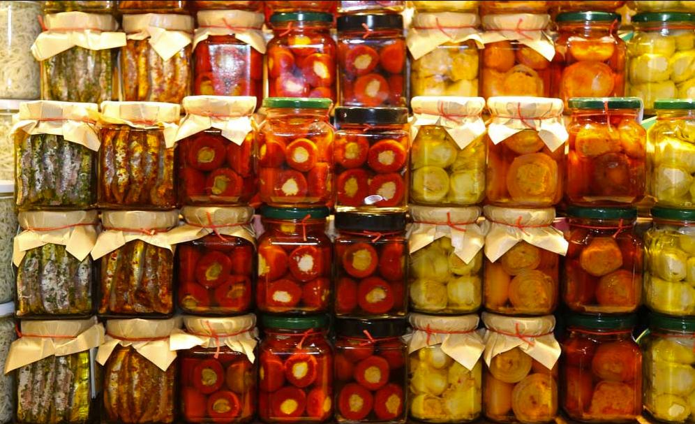 Conserve, Verdure, Käse und Wurstwaren